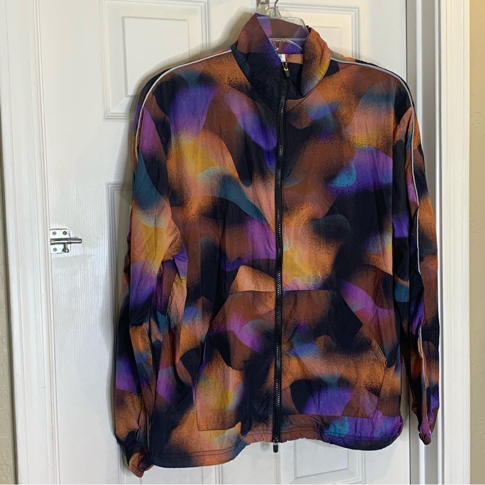 Fabletics Oversized Flyweight Windbreaker And Leg… - image 4